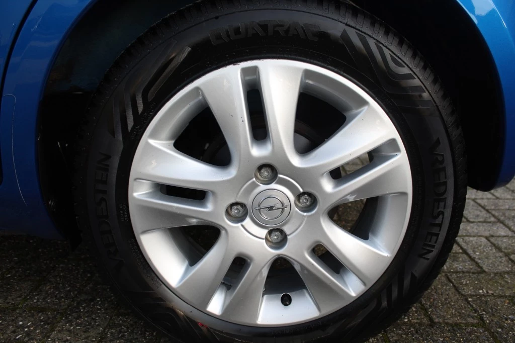 Hoofdafbeelding Opel Agila