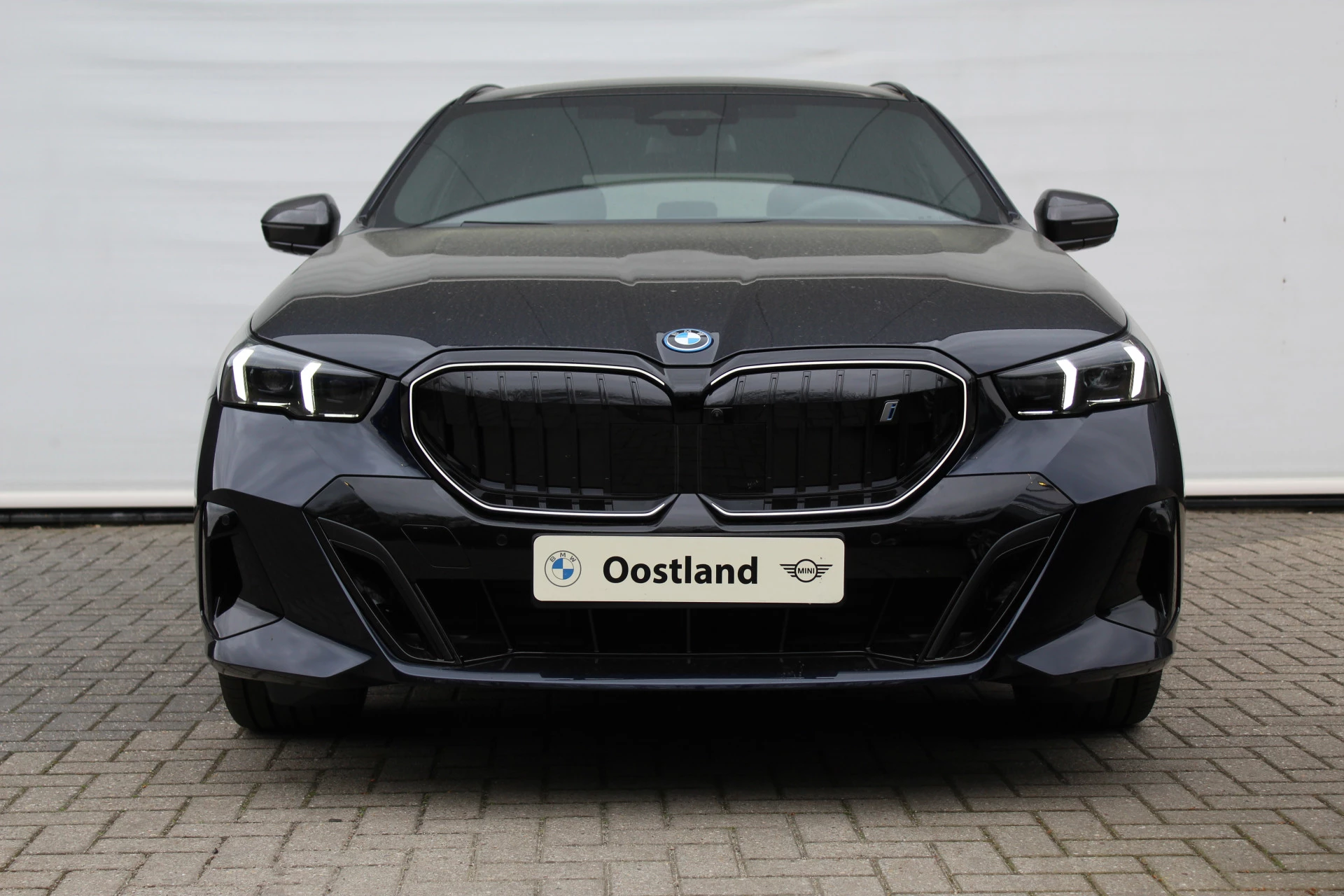 Hoofdafbeelding BMW i5