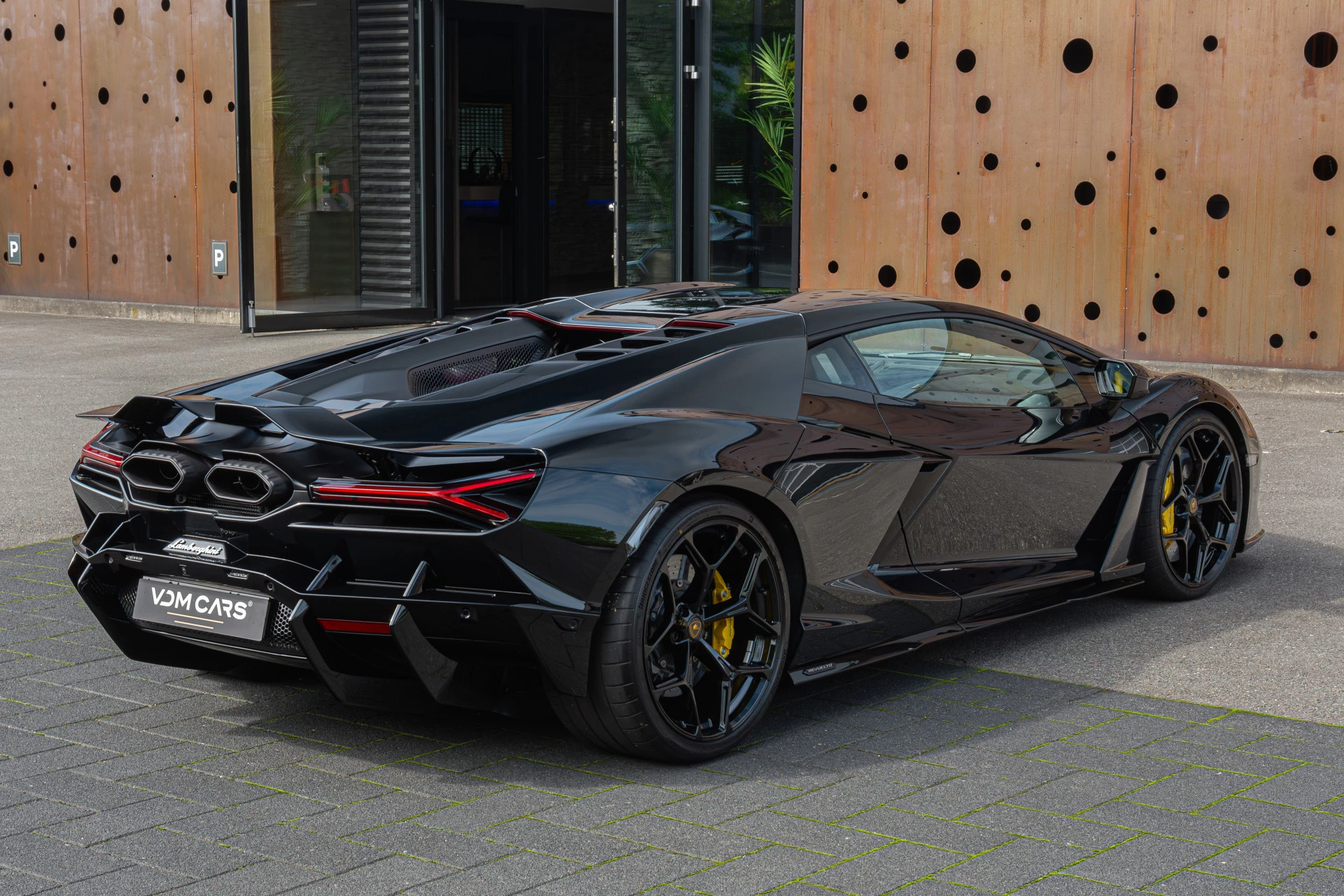 Hoofdafbeelding Lamborghini Revuelto