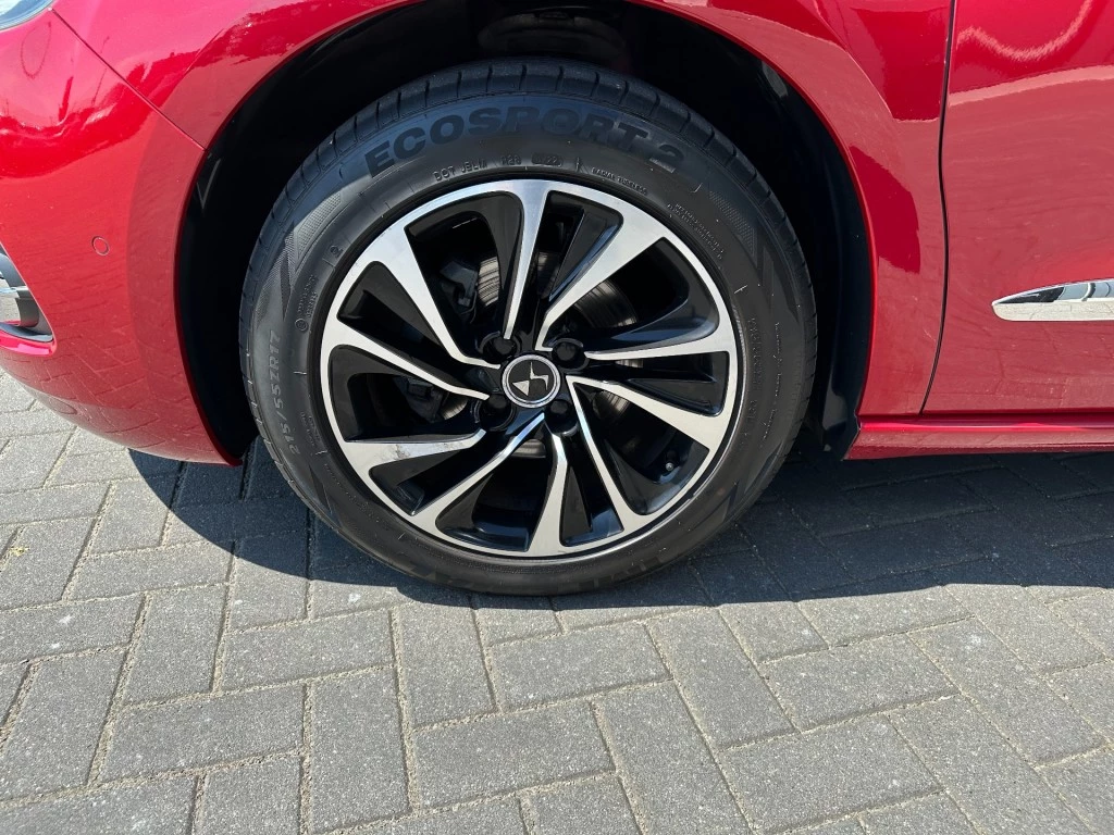 Hoofdafbeelding DS DS 4