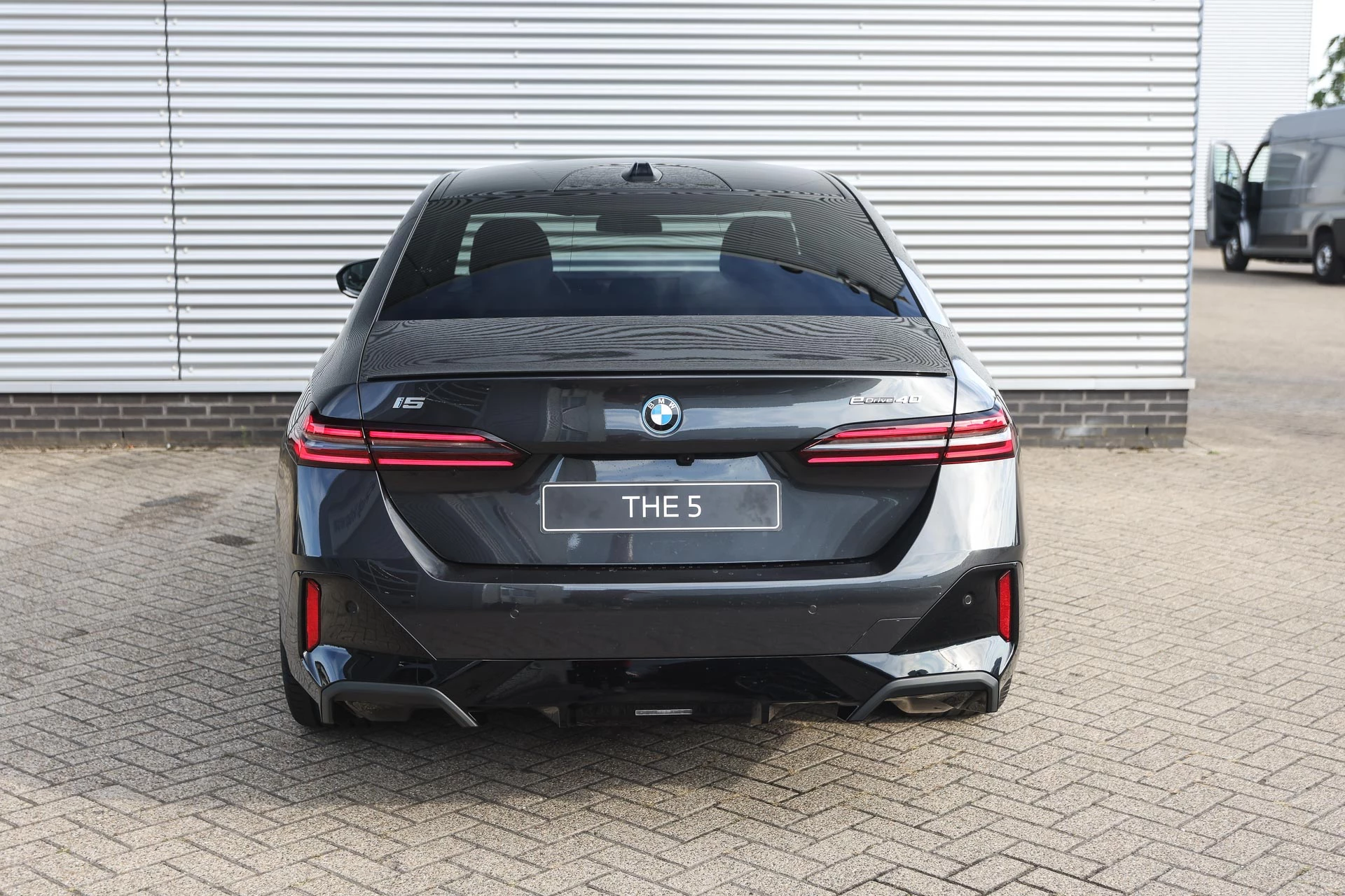 Hoofdafbeelding BMW i5