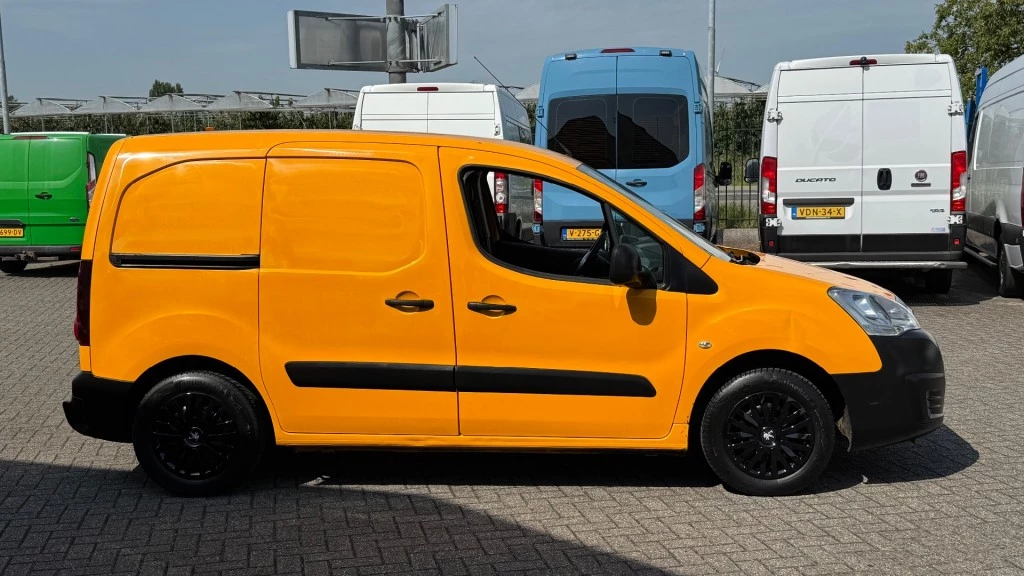 Hoofdafbeelding Peugeot Partner