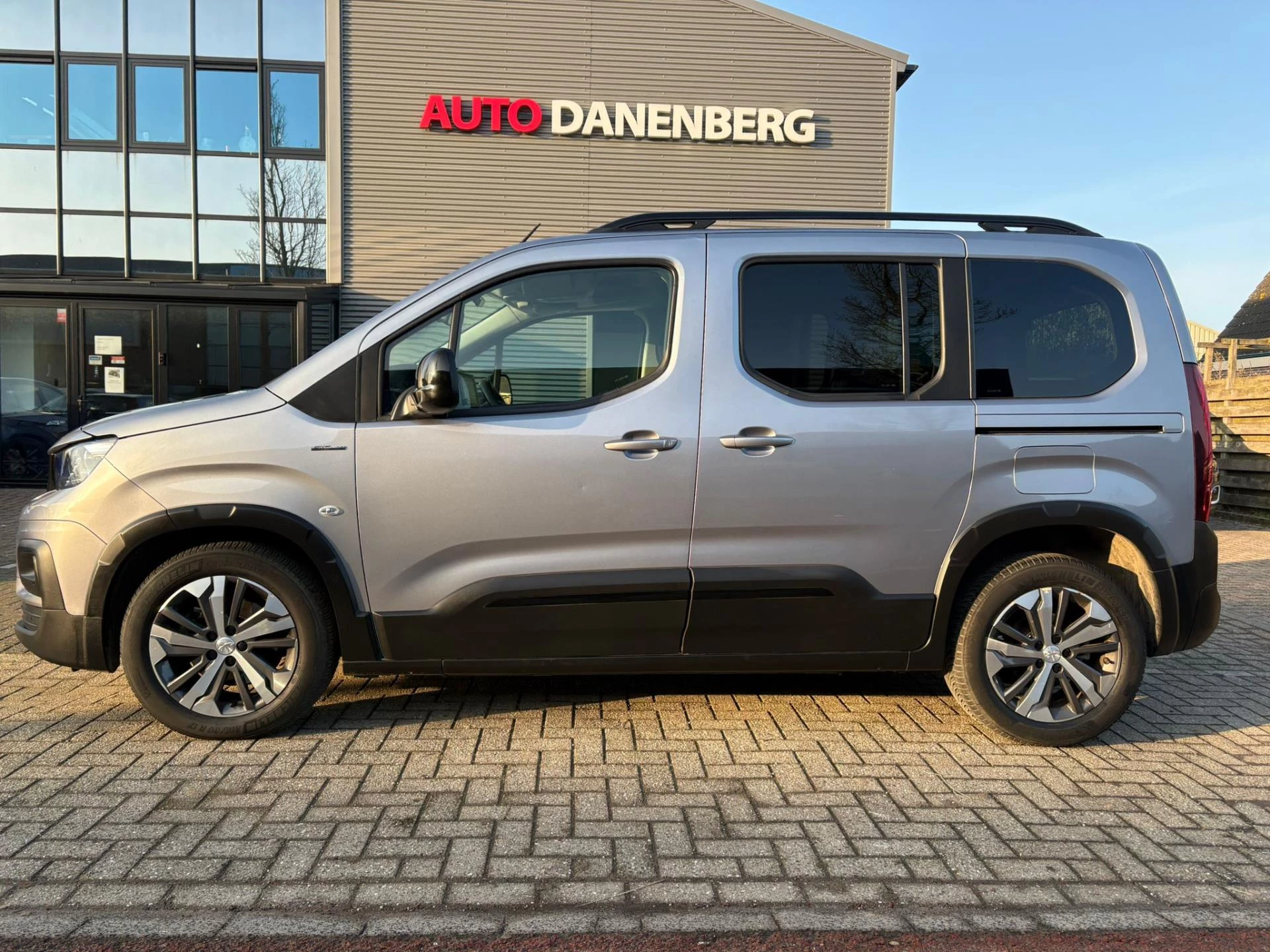 Hoofdafbeelding Peugeot Rifter