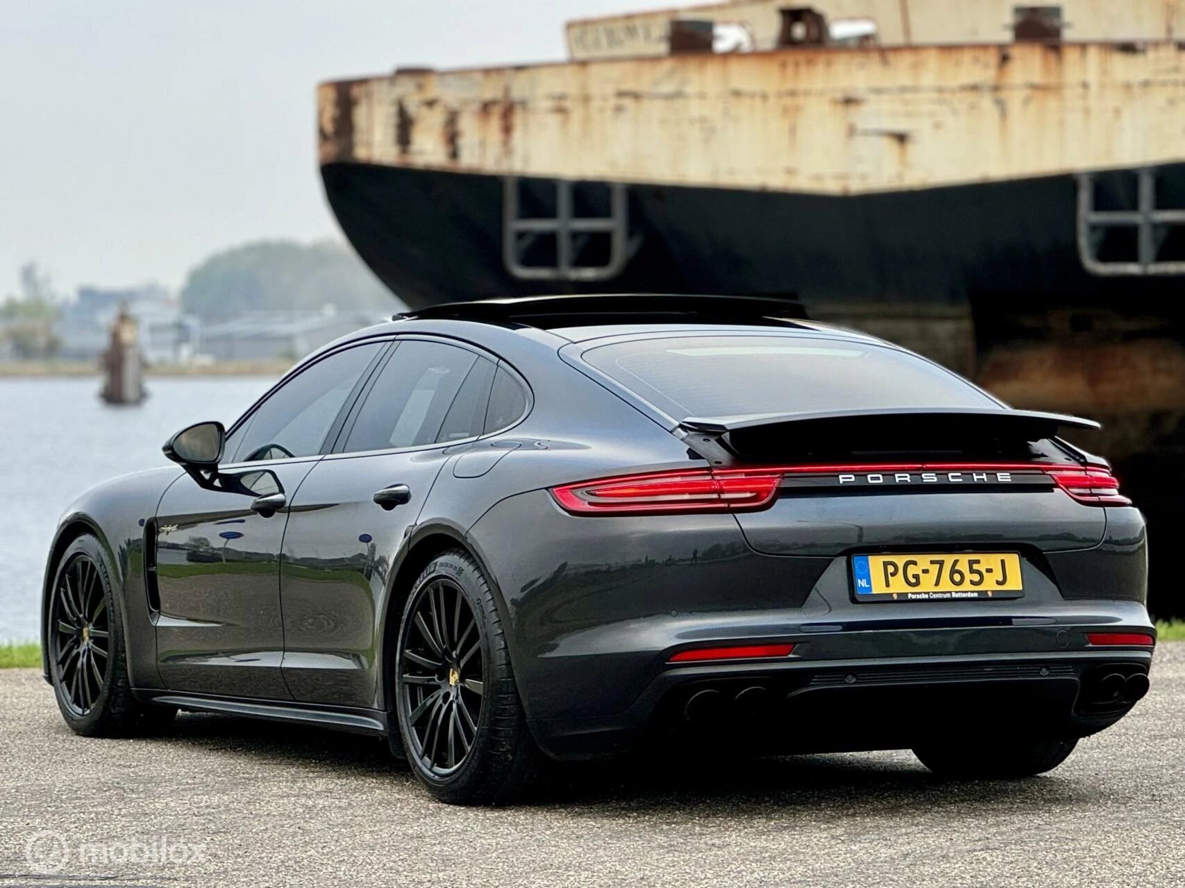 Hoofdafbeelding Porsche Panamera