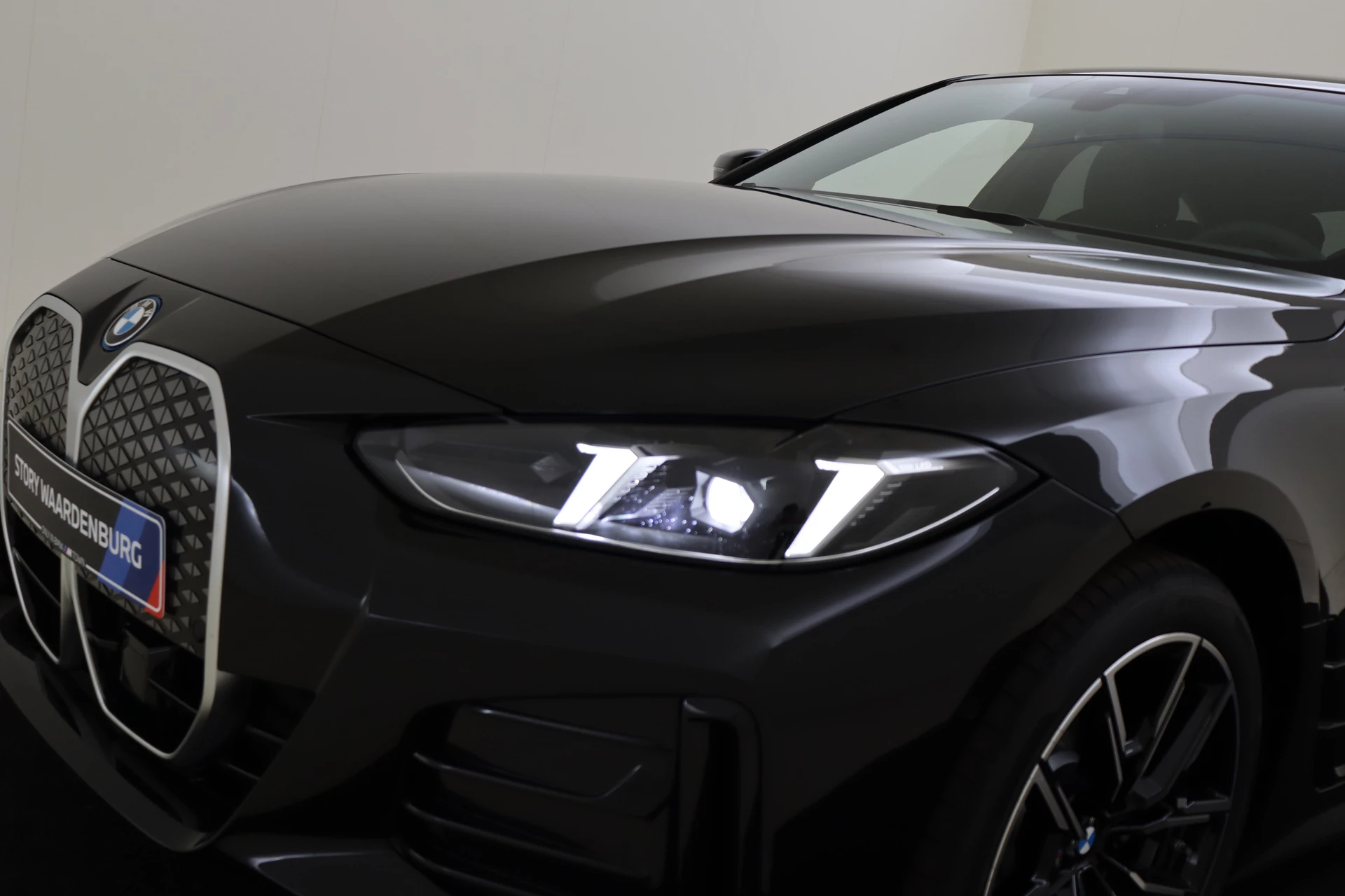 Hoofdafbeelding BMW i4