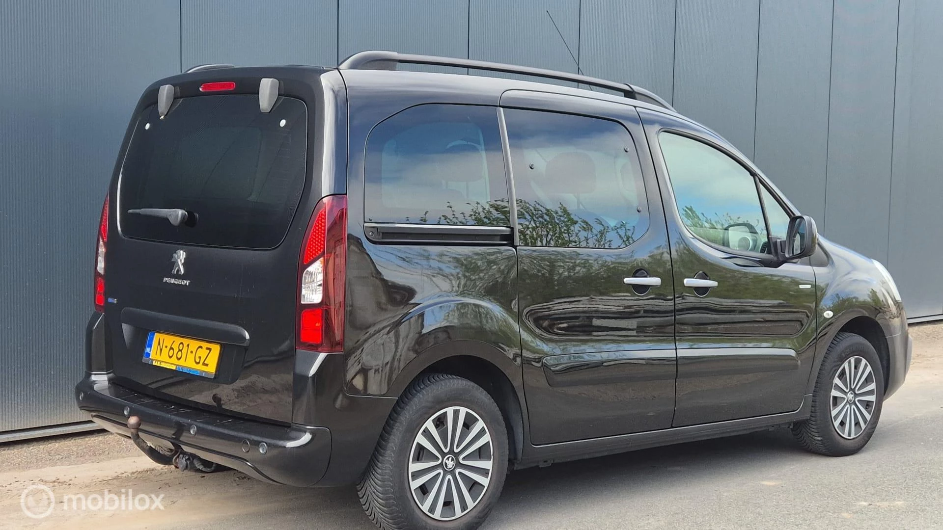 Hoofdafbeelding Peugeot Partner