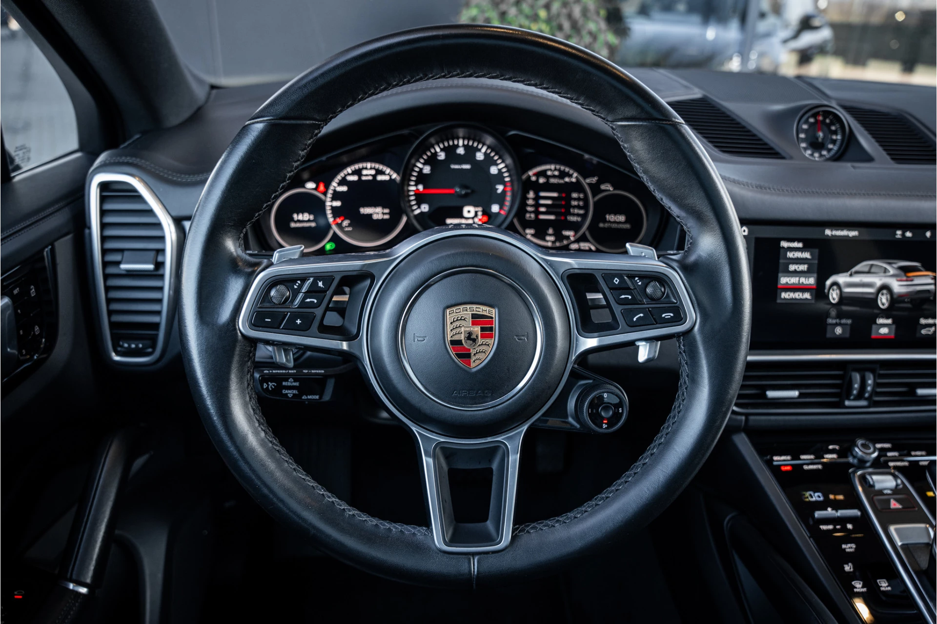 Hoofdafbeelding Porsche Cayenne