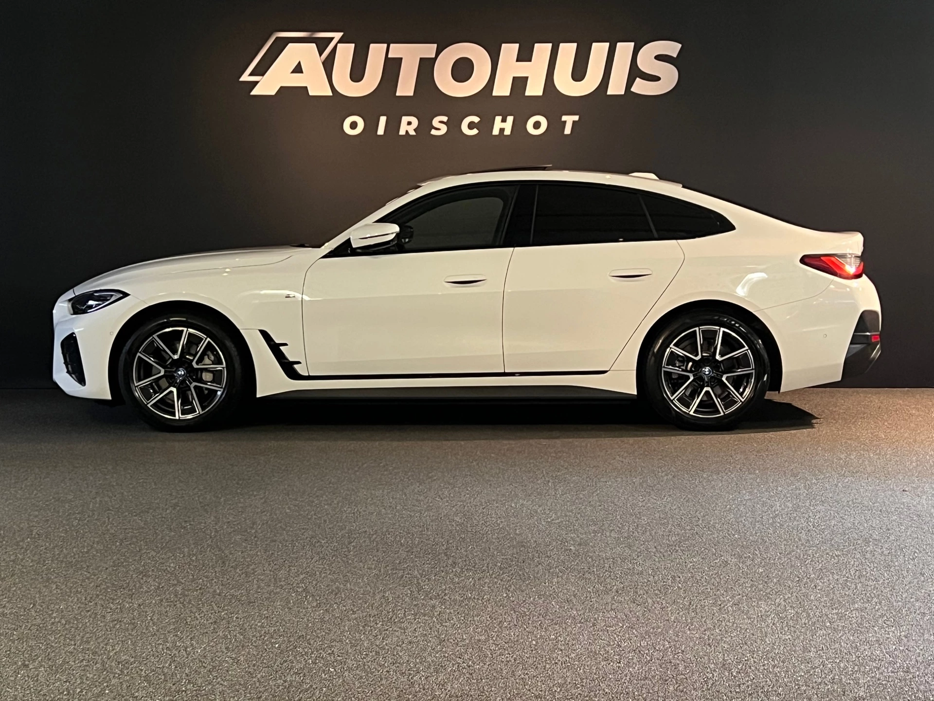 Hoofdafbeelding BMW i4