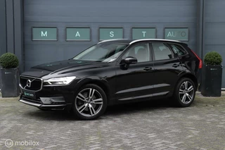 Hoofdafbeelding Volvo XC60 Volvo XC60 2.0 T4 Momentum|Camera|Carplay|Leder|Stuurverwarm|