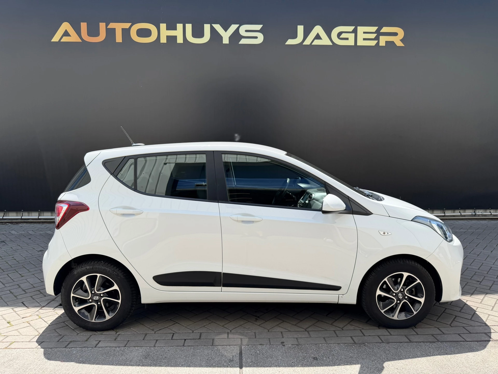 Hoofdafbeelding Hyundai i10