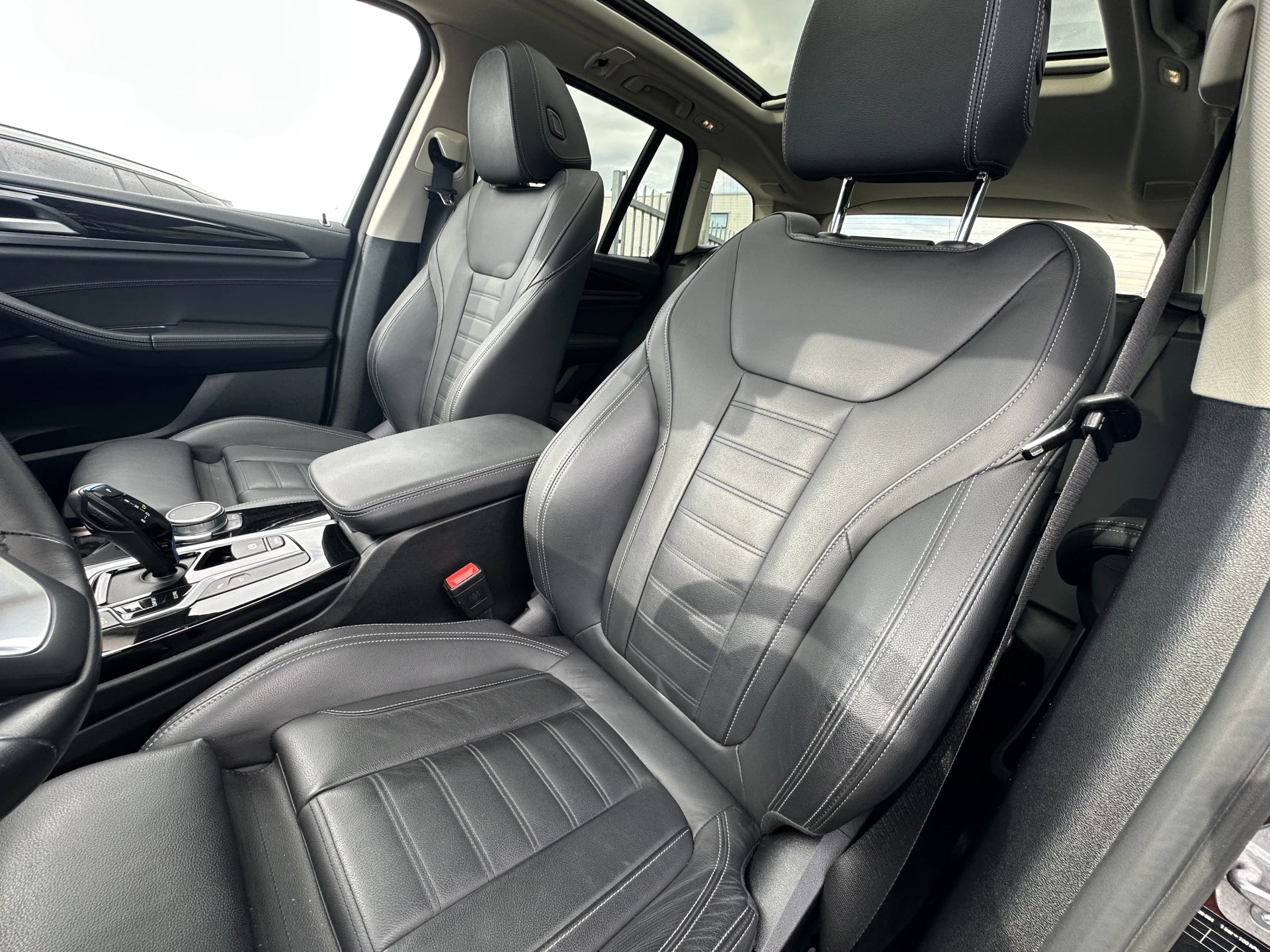 Hoofdafbeelding BMW iX3