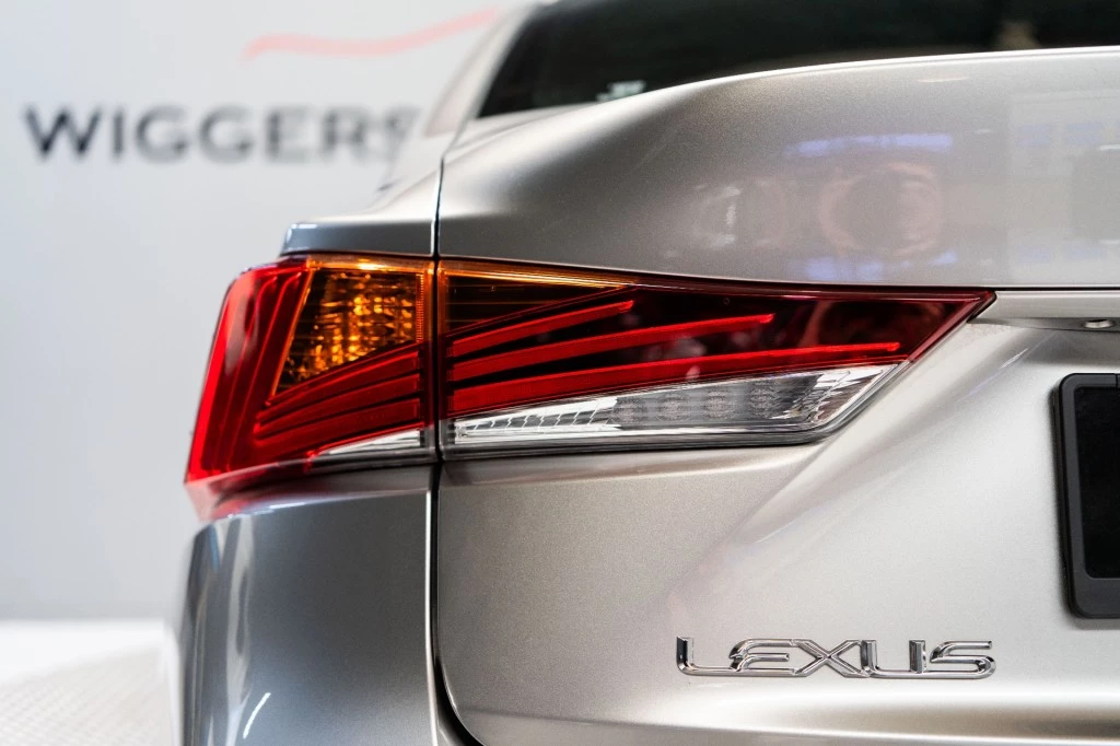 Hoofdafbeelding Lexus IS