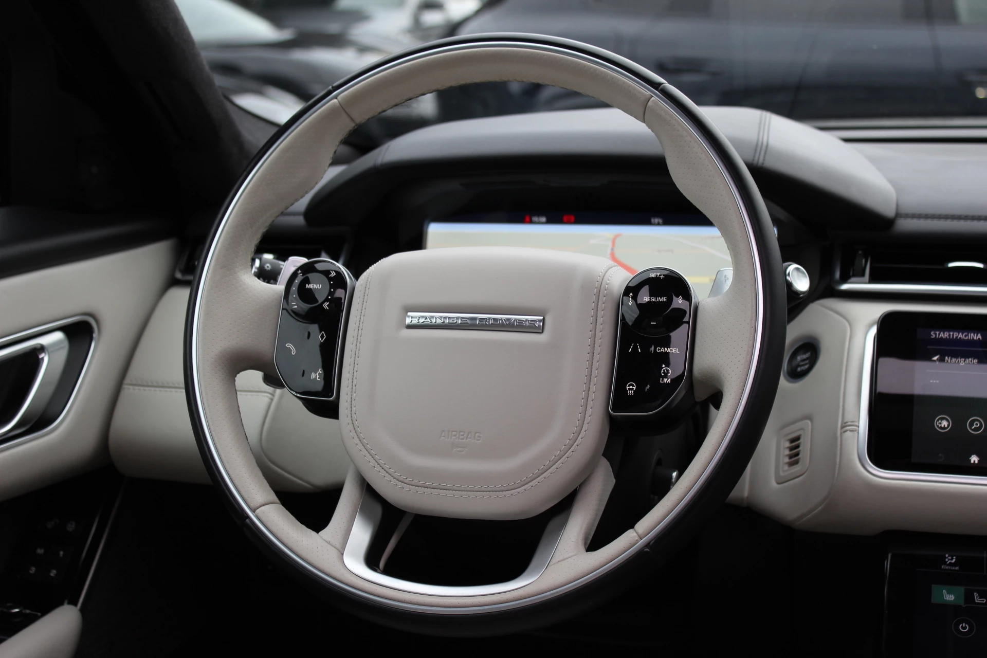 Hoofdafbeelding Land Rover Range Rover Velar