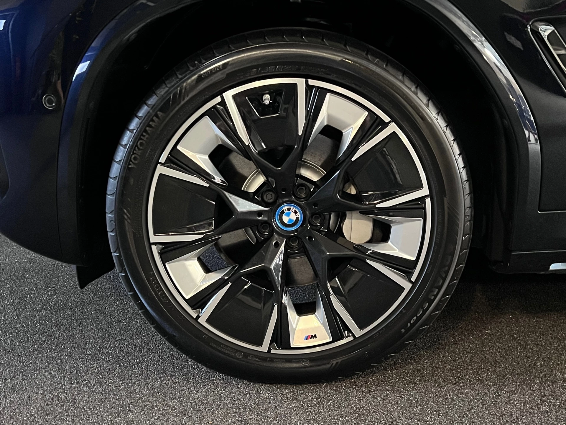 Hoofdafbeelding BMW iX3