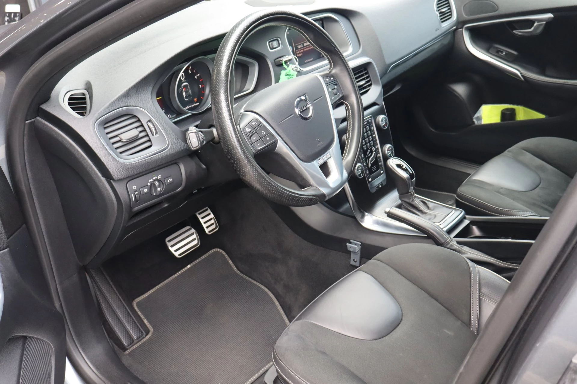 Hoofdafbeelding Volvo V40