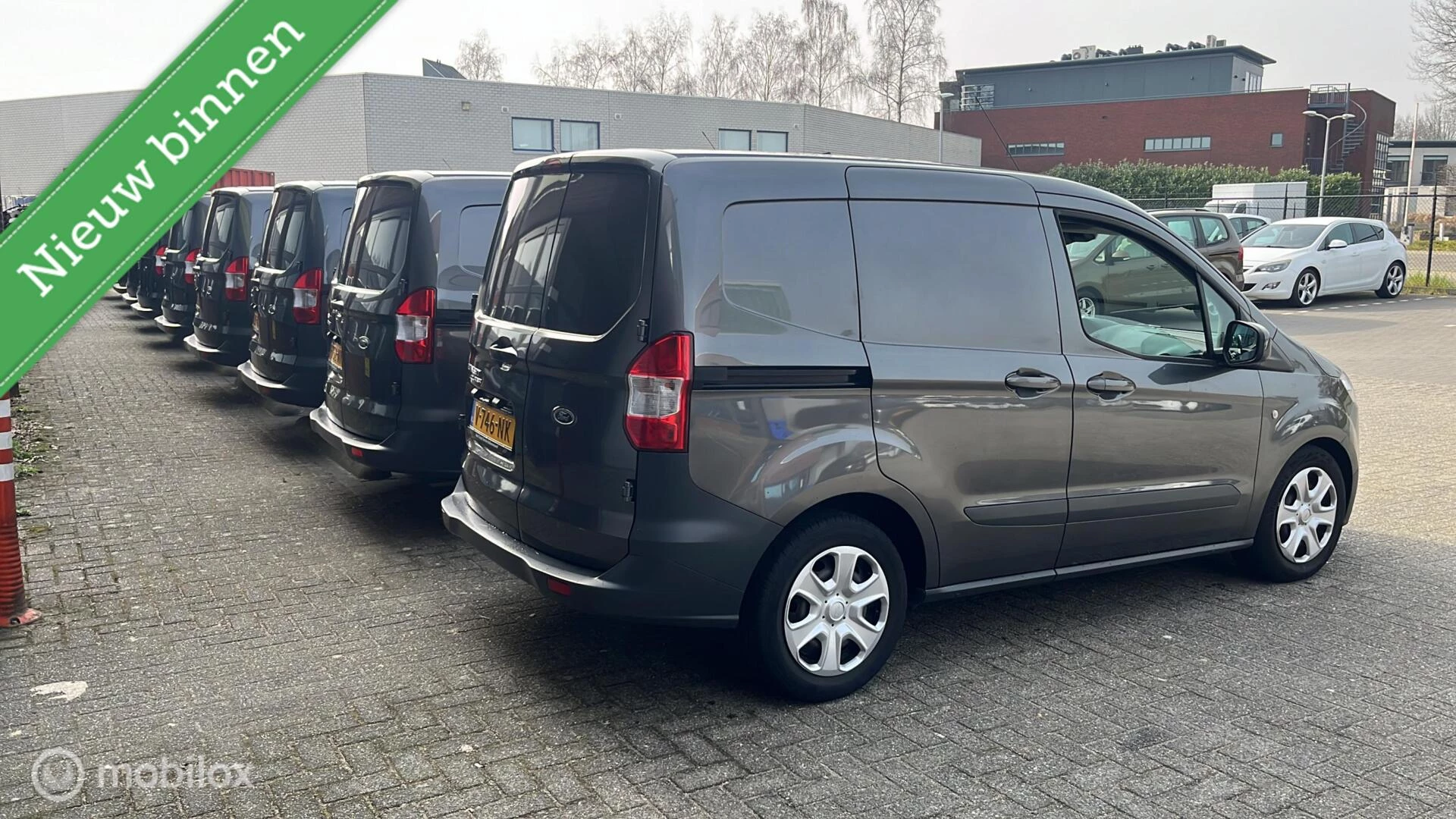 Hoofdafbeelding Ford Transit Courier