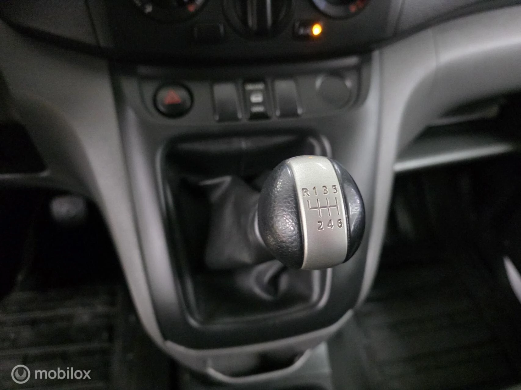 Hoofdafbeelding Nissan NV200