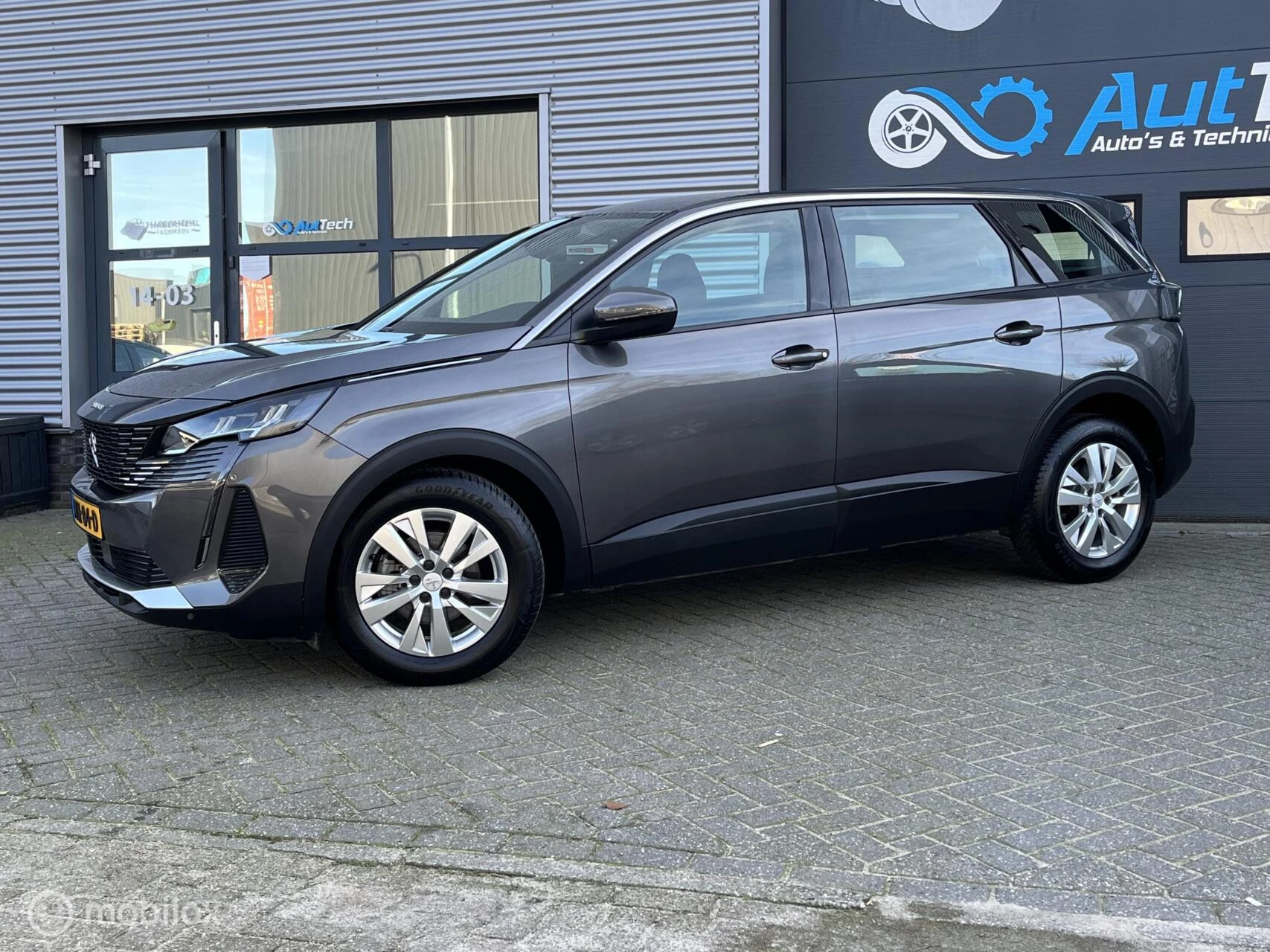 Hoofdafbeelding Peugeot 5008