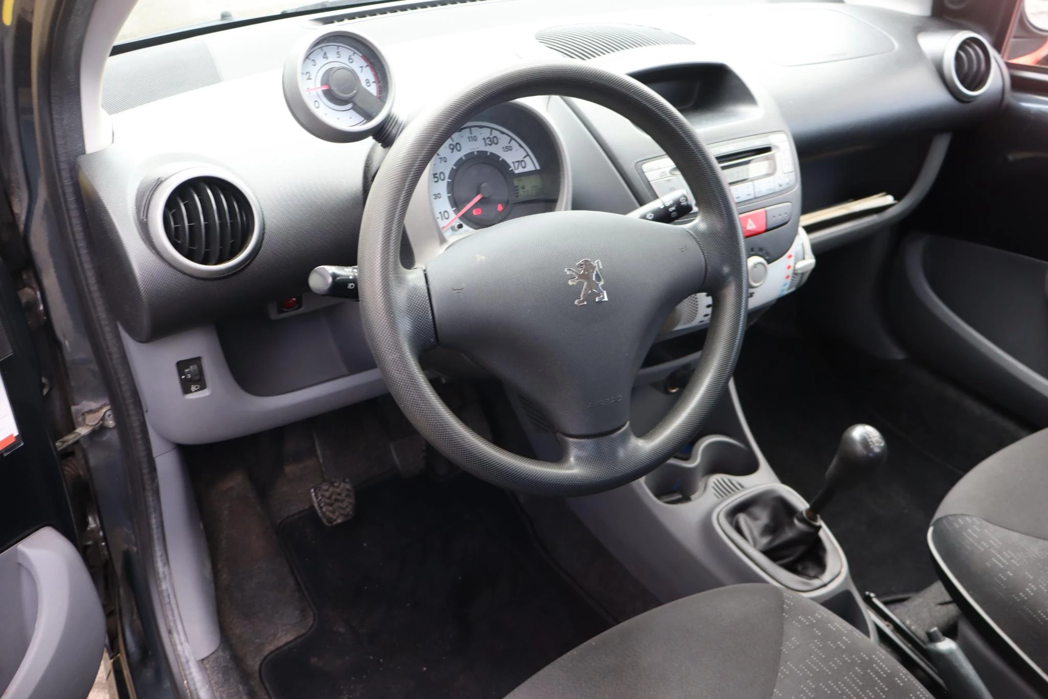 Hoofdafbeelding Peugeot 107