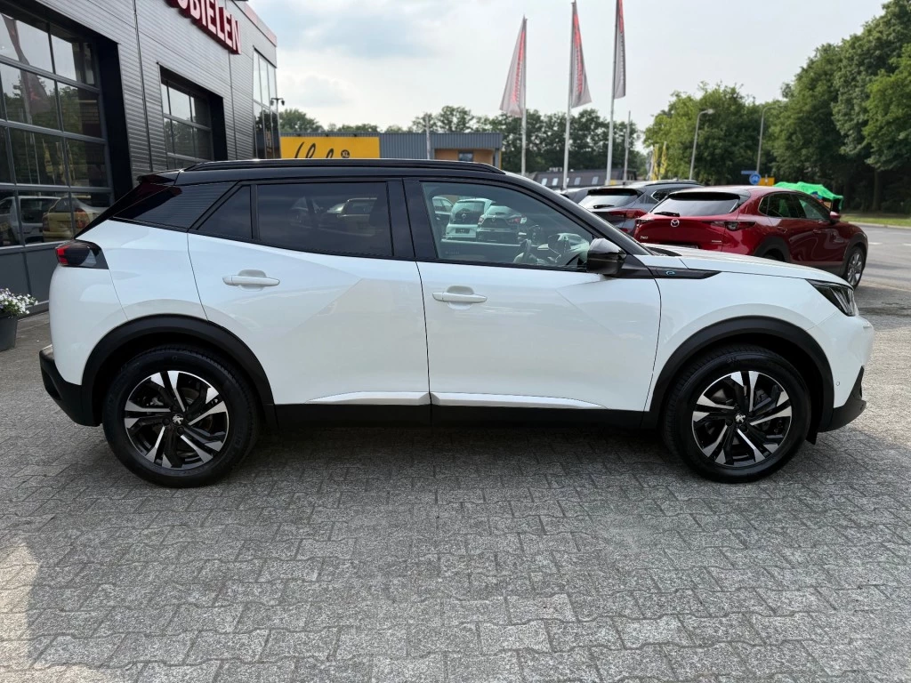 Hoofdafbeelding Peugeot e-2008