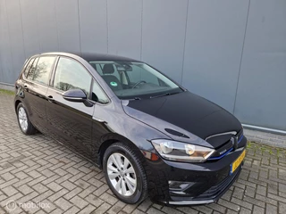 Hoofdafbeelding Volkswagen Golf Sportsvan Volkswagen Golf Sportsvan 1.0 TSI Connected Series