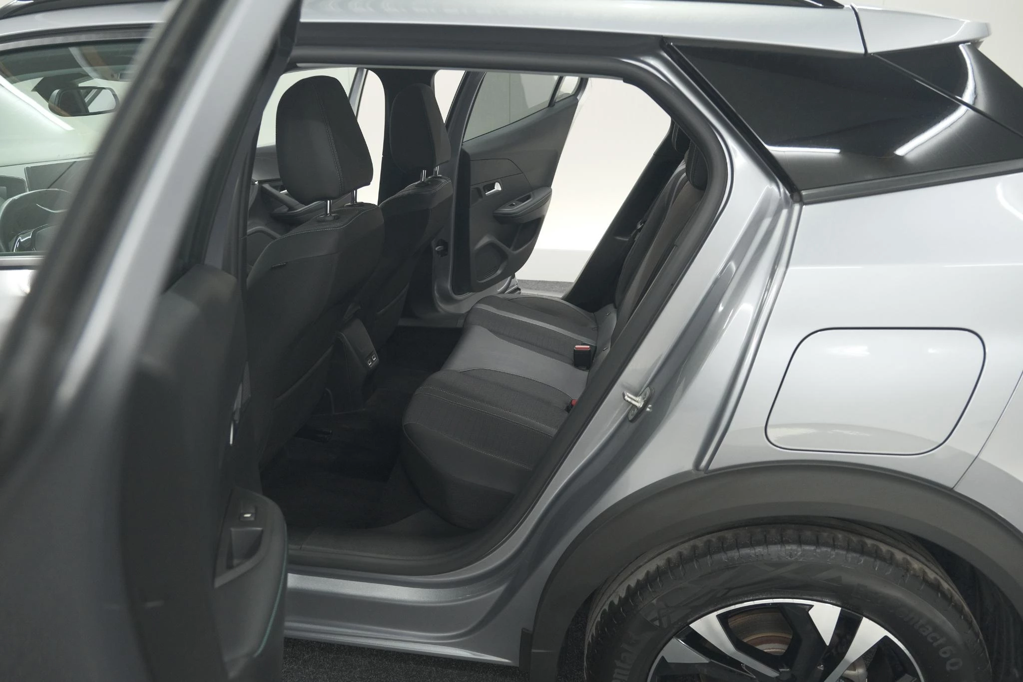 Hoofdafbeelding Peugeot e-2008
