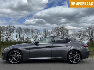 Hoofdafbeelding Alfa Romeo Giulia Alfa Romeo Giulia 2.0T Luxery, my21, 24dkm!! 19inch Nieuwstaat