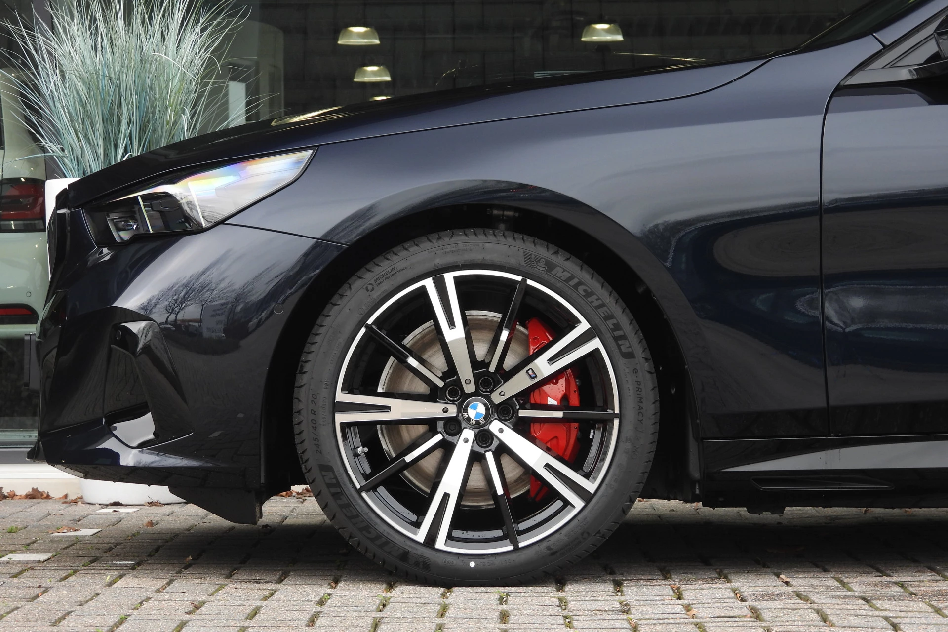 Hoofdafbeelding BMW i5