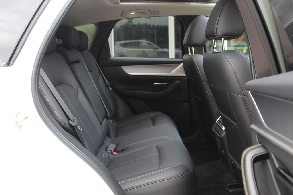 Hoofdafbeelding Mazda CX-60