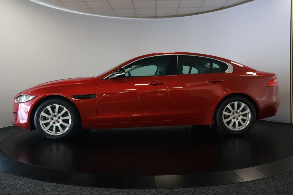 Hoofdafbeelding Jaguar XE