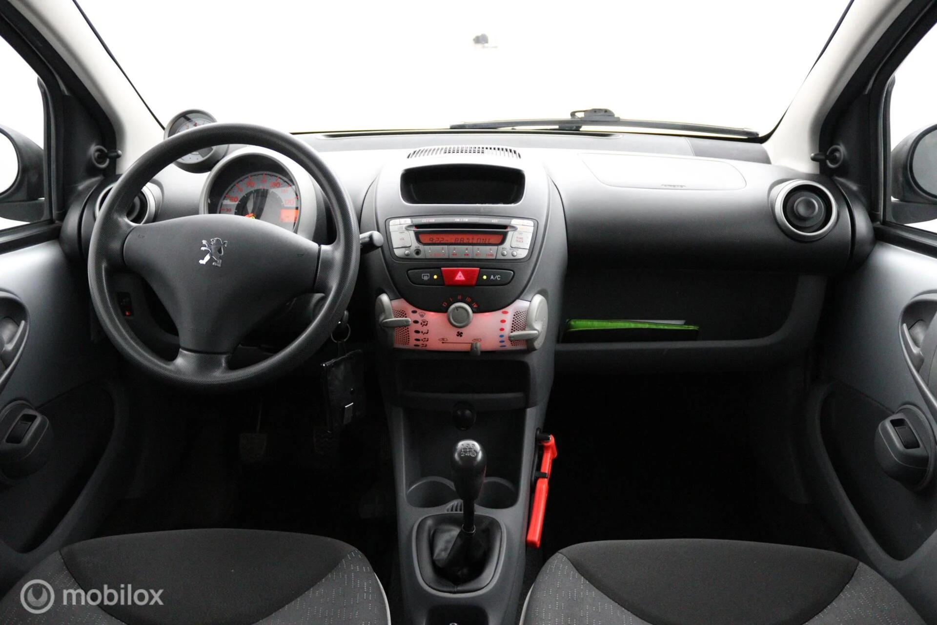 Hoofdafbeelding Peugeot 107