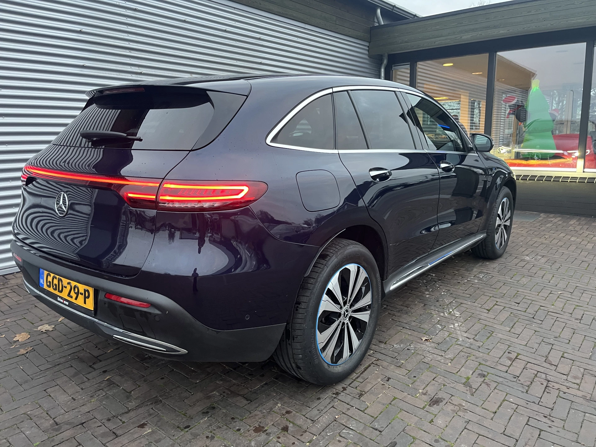 Hoofdafbeelding Mercedes-Benz EQC