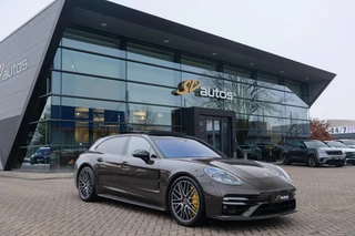 Porsche Panamera Sport Turismo 4.0 V8 Turbo S 700pk E-Hybrid Panoramadak Keramisch Luchtvering 4-wielsturing NLauto 1e eigenaar!