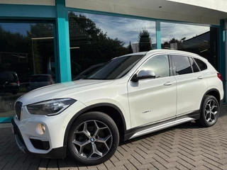 Hoofdafbeelding BMW X1 BMW X1 18i X-LINE SPORT, Navi, Leder Sportstoelen, LED, 18'', Cruise, P