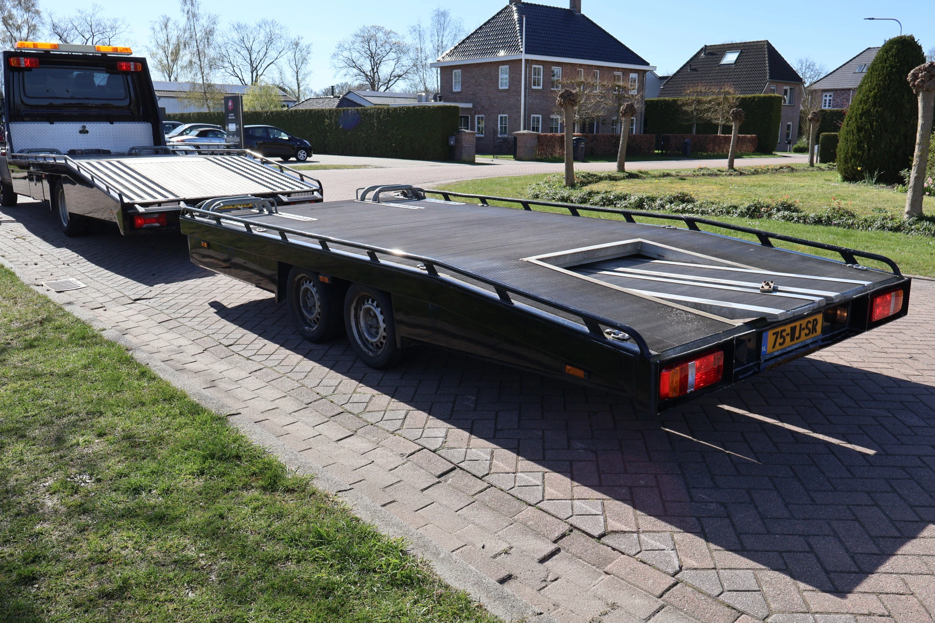 Hoofdafbeelding Iveco 40C18 AUTOMAAT,  oprijwagen Tijhof, incl tijhof aanhanger!