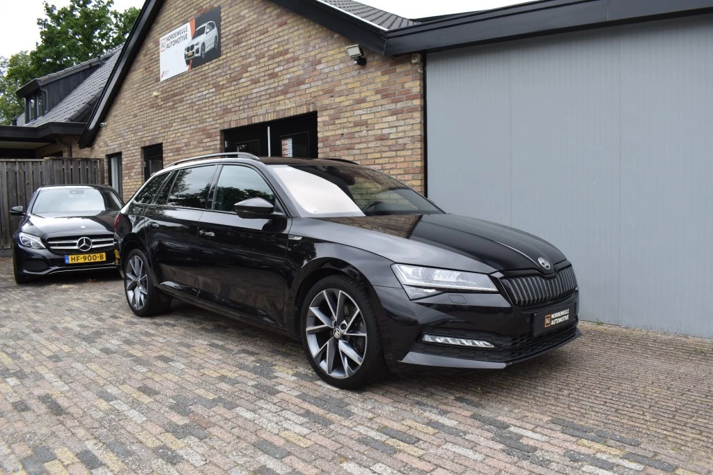 Hoofdafbeelding Škoda Superb