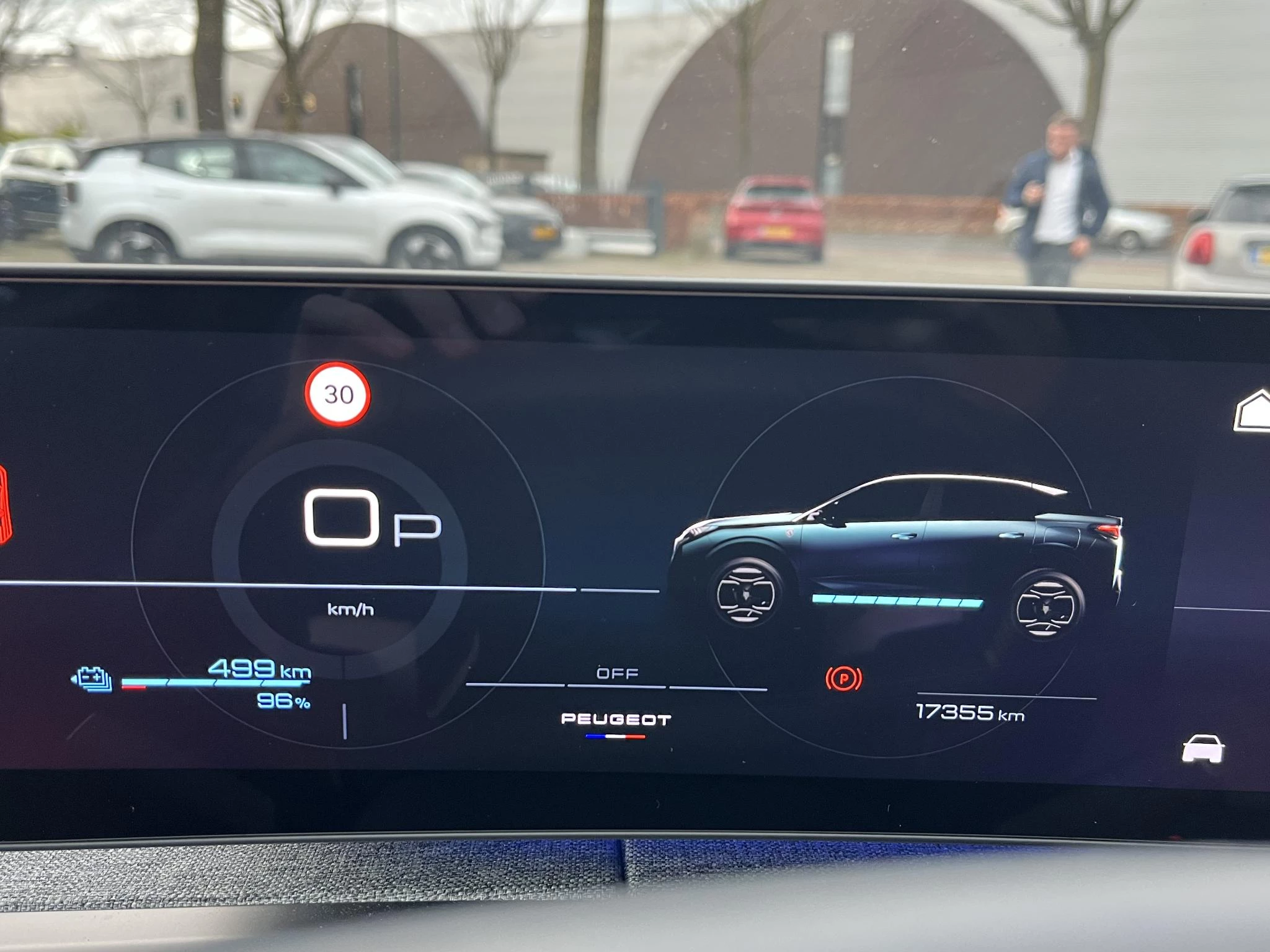 Hoofdafbeelding Peugeot e-3008