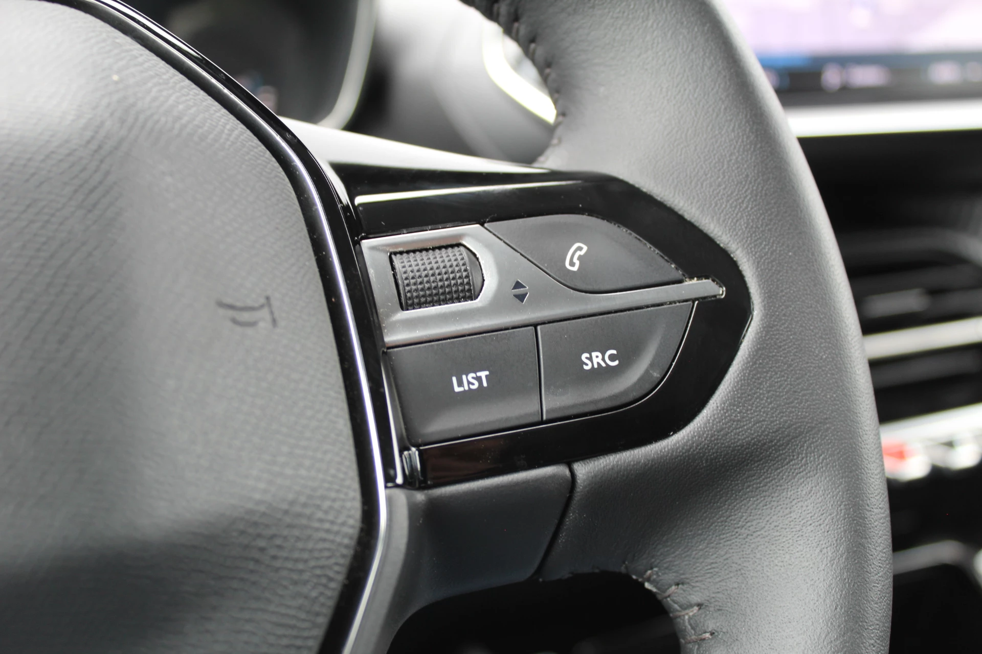 Hoofdafbeelding Peugeot e-208