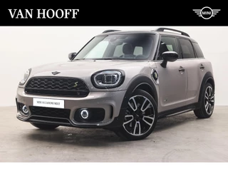 MINI Countryman Cooper SE ALL4 JCW Automaat / Panoramadak / Stuurverwarming / Comfort Access / Adaptieve LED / Head-Up / Comfortstoelen / Stoelverwarming