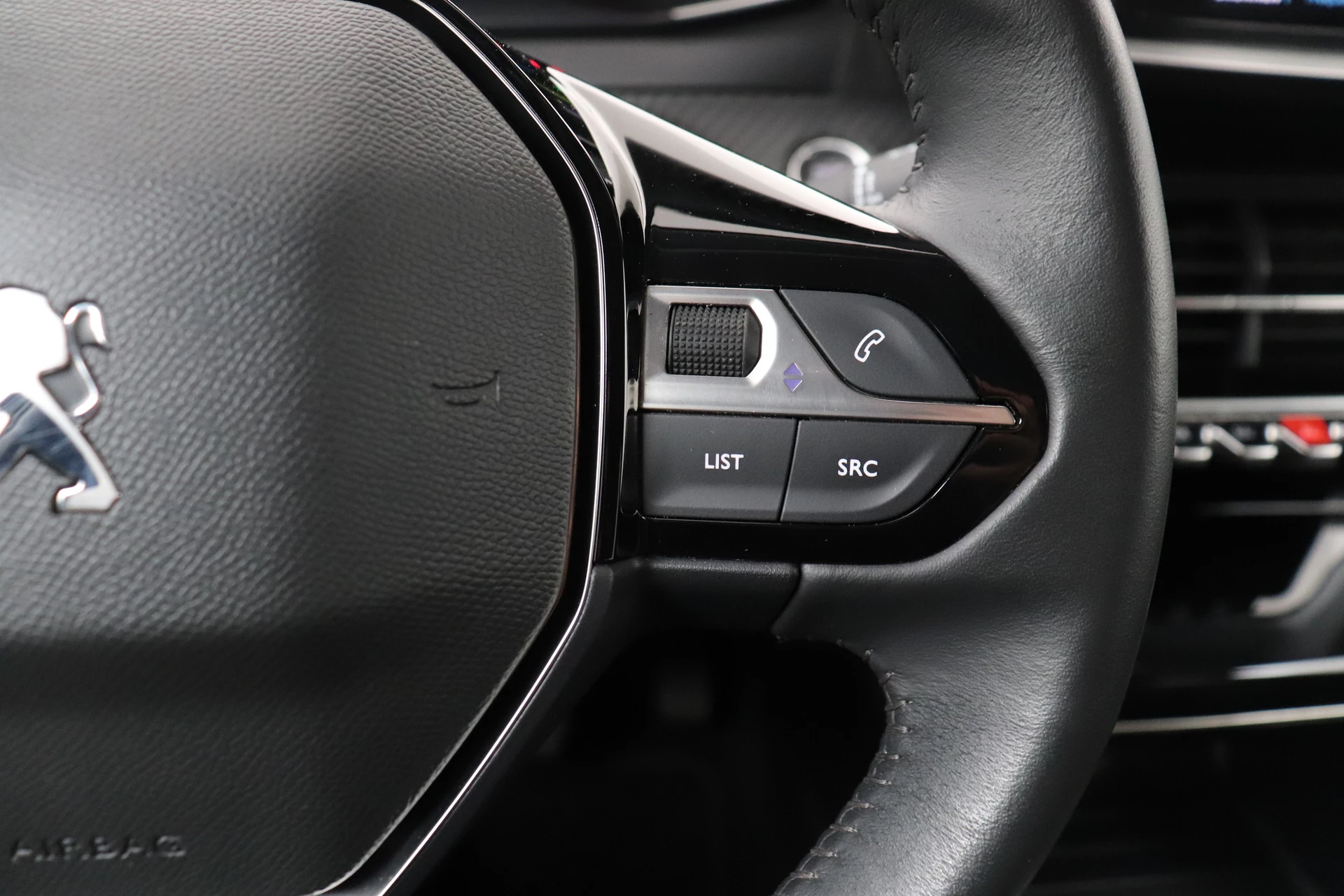 Hoofdafbeelding Peugeot e-208
