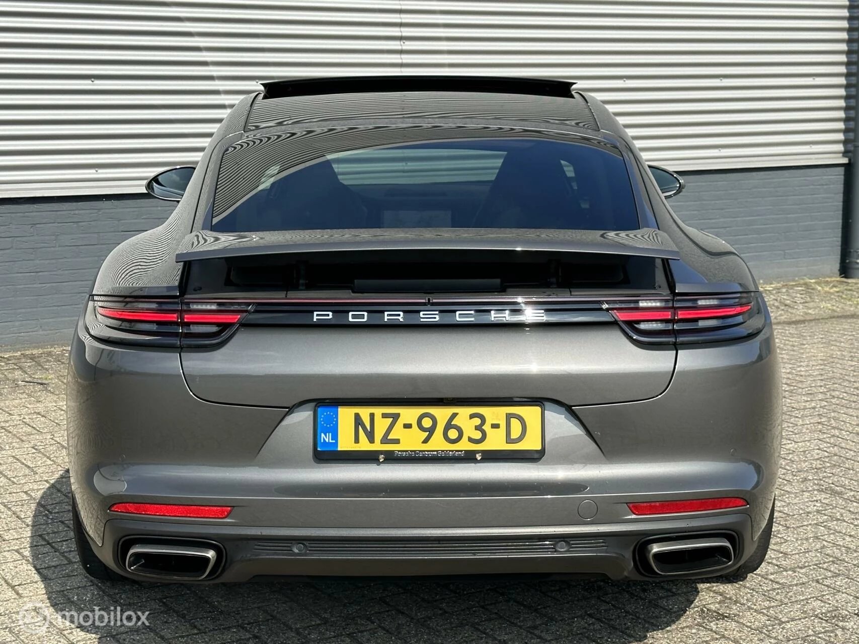 Hoofdafbeelding Porsche Panamera