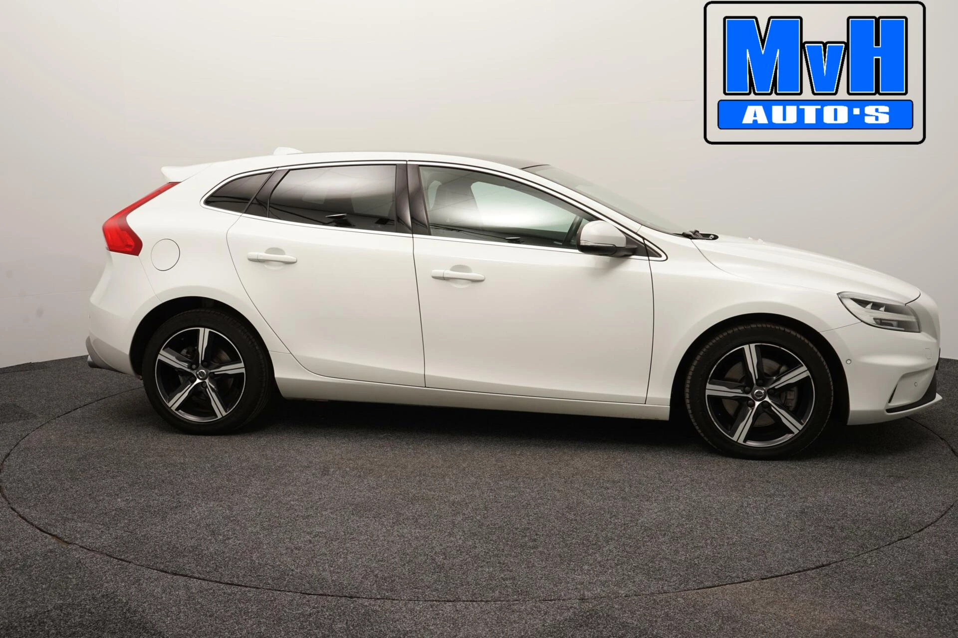 Hoofdafbeelding Volvo V40