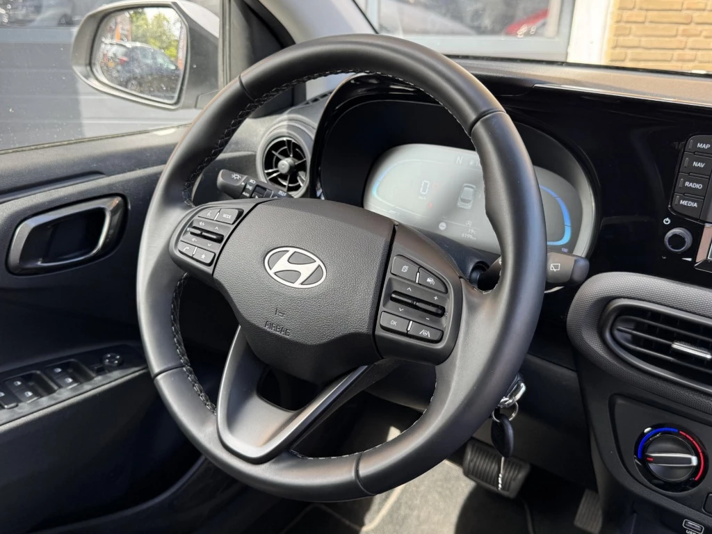 Hoofdafbeelding Hyundai i10