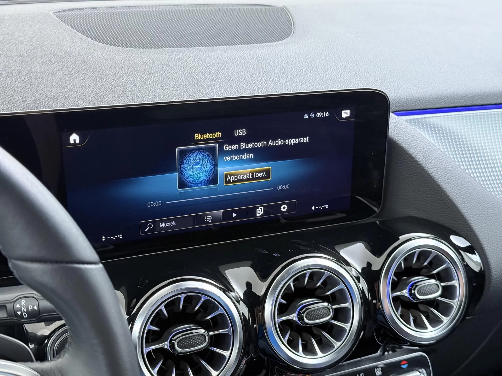 Hoofdafbeelding Mercedes-Benz EQA