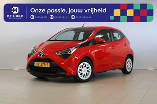 Toyota Aygo 1.0 VVT-I X-Play - Trekhaak - Dealer onderhouden - Carplay