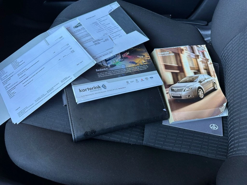 Hoofdafbeelding Toyota Avensis