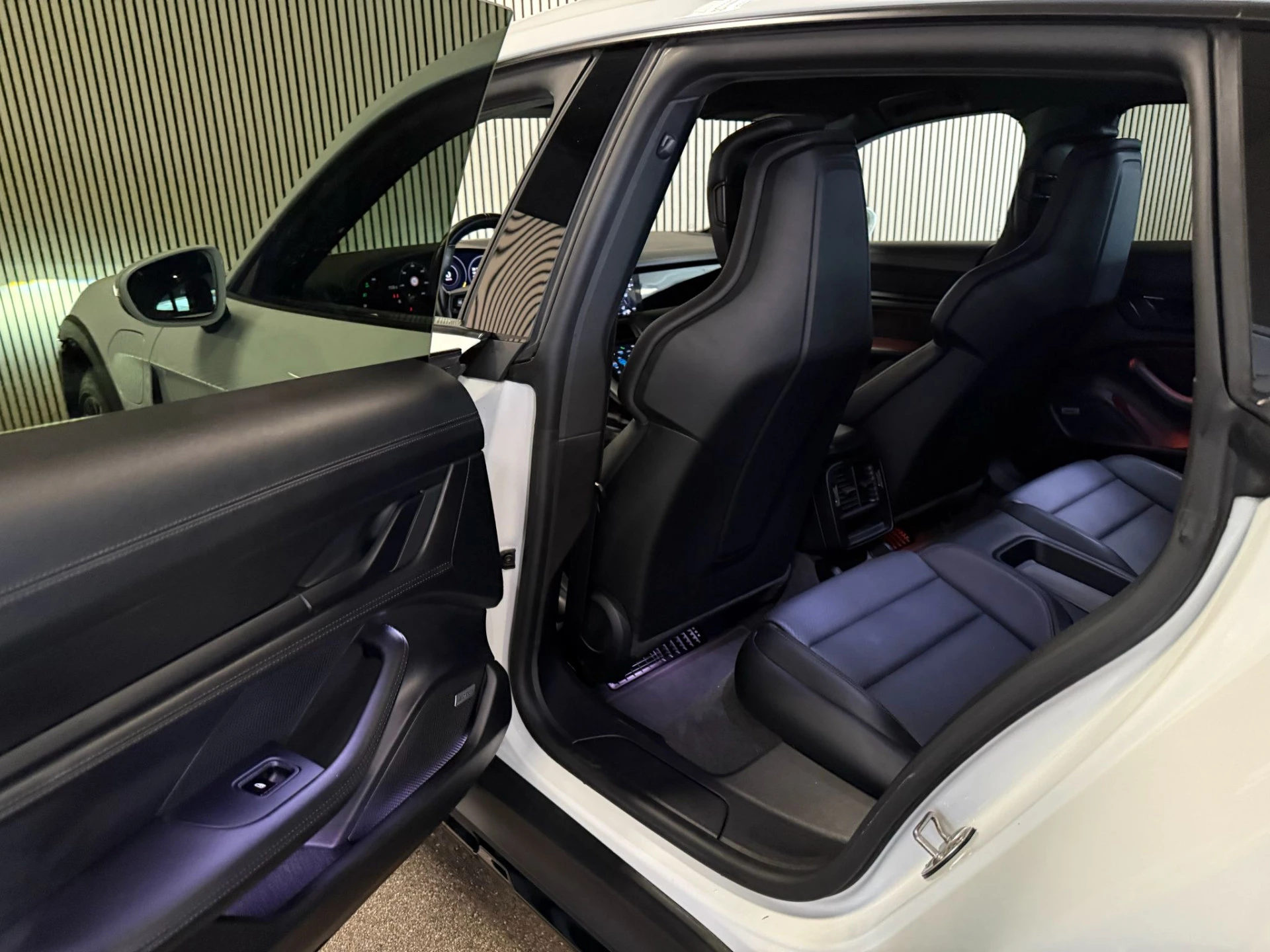 Hoofdafbeelding Porsche Taycan