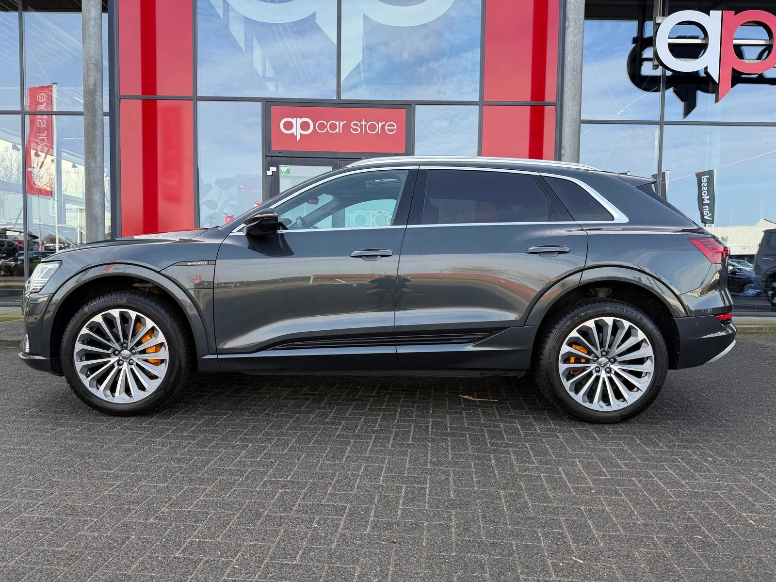 Hoofdafbeelding Audi e-tron