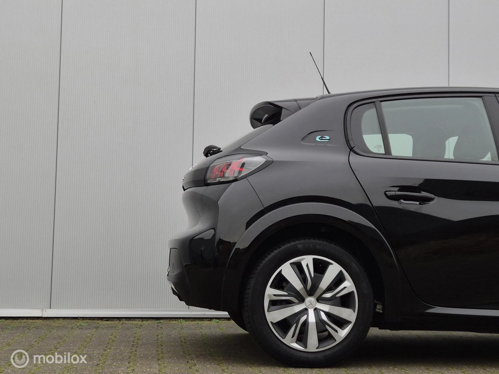 Hoofdafbeelding Peugeot e-208