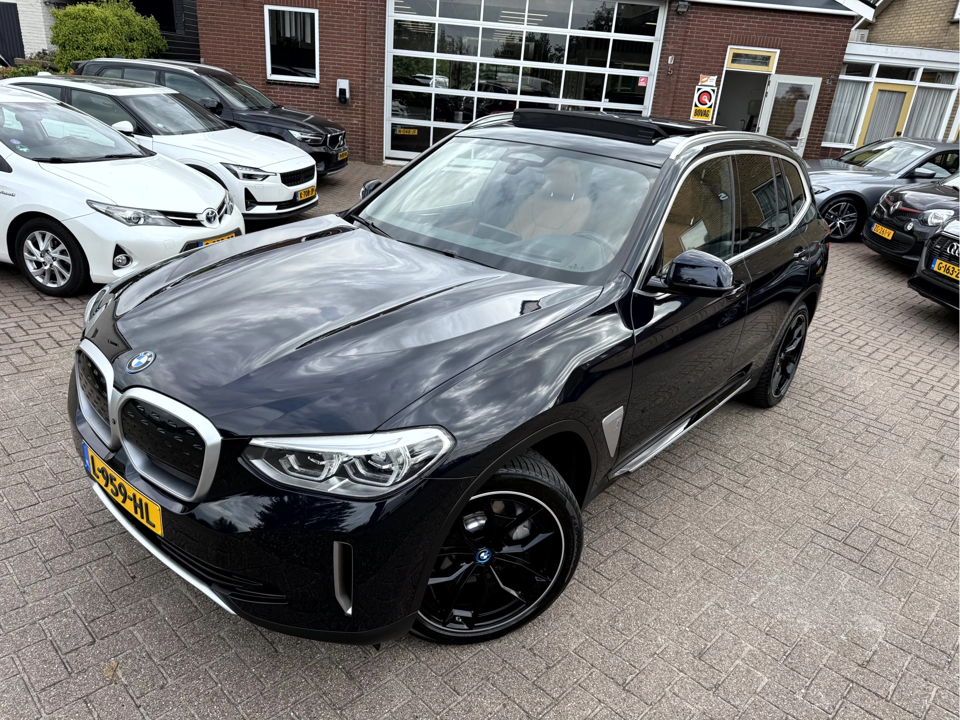 Hoofdafbeelding BMW iX3